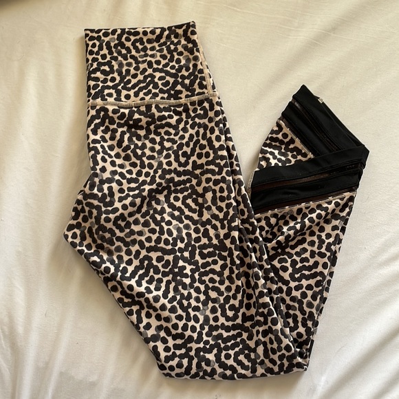 Lululemon Leggings - Picture 2 of 5